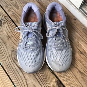 BROOKS. Running Shoes. Adrenaline 20.